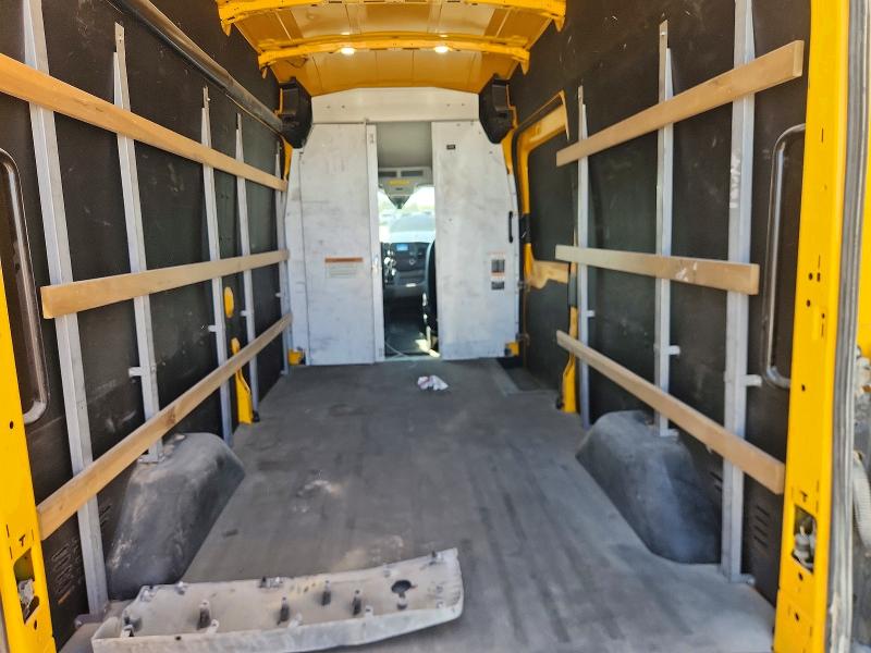 68660456 :رقم المزاد ، 1FTBR1X8XPKA74072 vin ، 2023 Ford Transit مزاد بيع