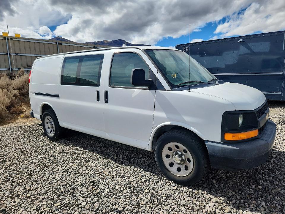 70753916 :رقم المزاد ، 1GCSGAFX5E1169317 vin ، 2014 Chevrolet Express G1500 مزاد بيع