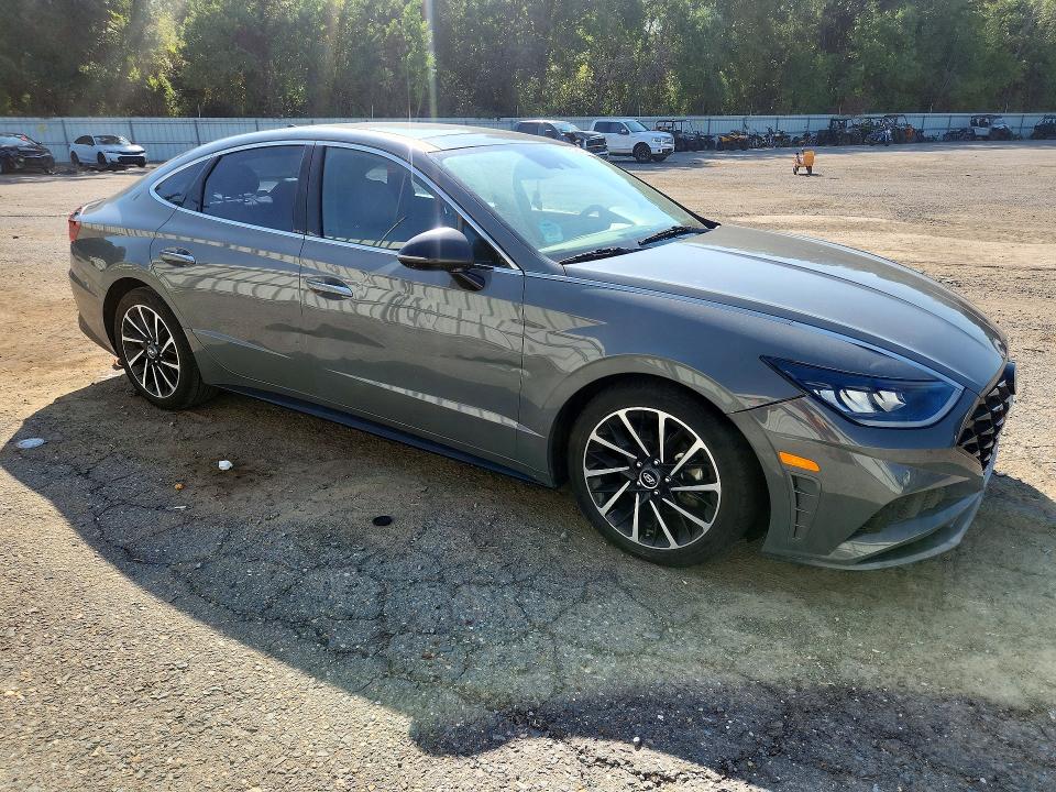 Auction sale of the 2020 Hyundai Sonata, vin: 5NPEJ4J2XLH038935, lot number: 67901346