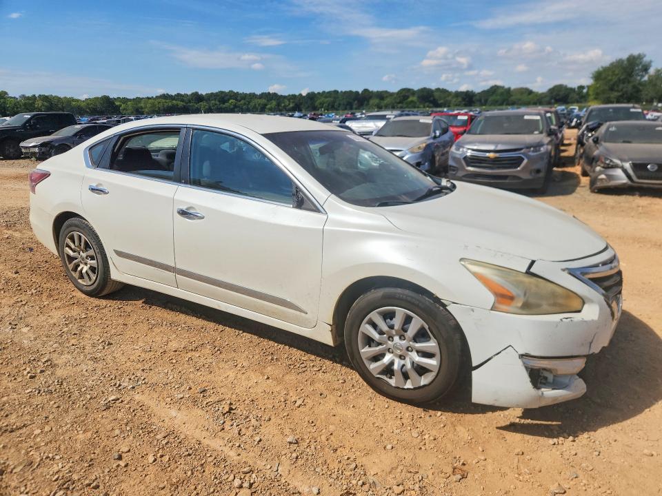 2014 Nissan Altima მანქანა იყიდება აუქციონზე, vin: 1N4AL3APXEN343035, აუქციონის ნომერი: 68407636