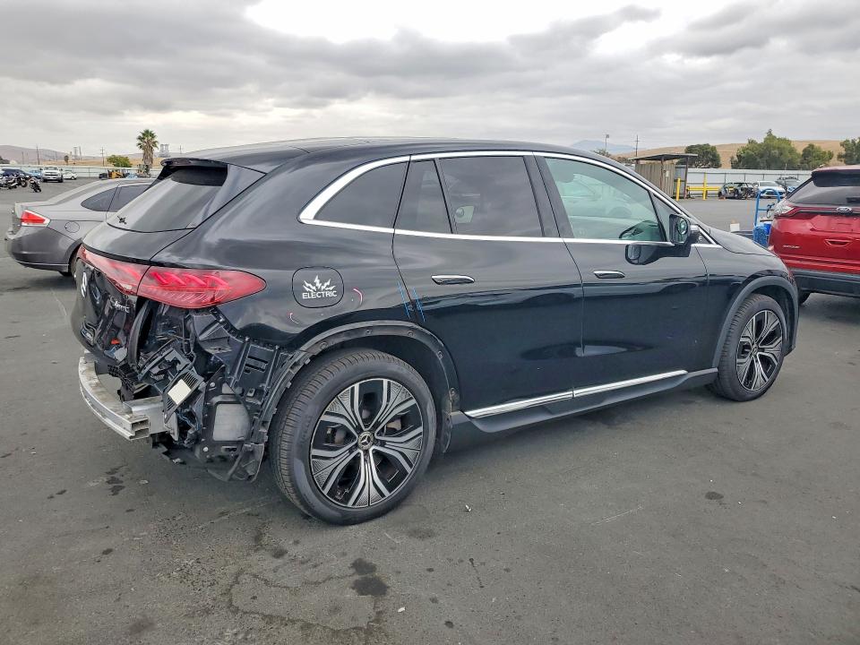 69224336 :رقم المزاد ، 4JGGM1CB1PA029996 vin ، 2023 Mercedes-benz Eqe Suv مزاد بيع
