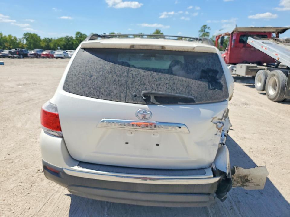 Продажа на аукционе авто 2013 Toyota Highlander, vin: 5TDZK3EH9DS090107, номер лота: 69731196