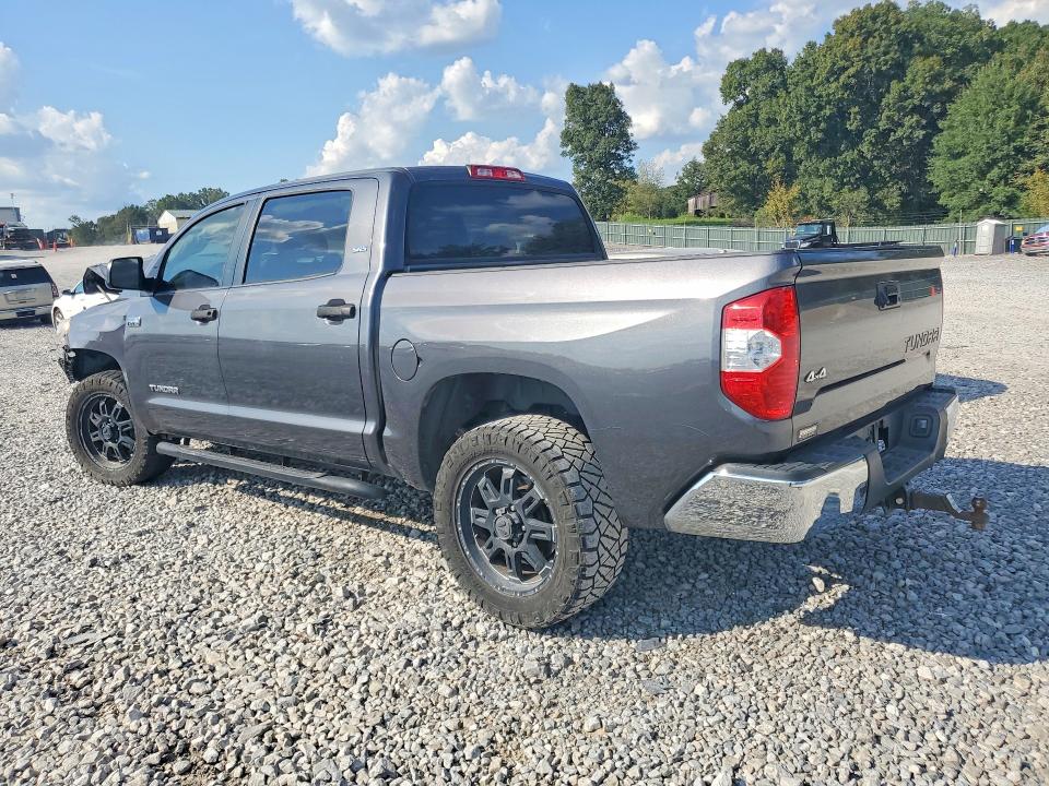 68634676 :رقم المزاد ، 5TFDW5F16HX628290 vin ، 2017 Toyota Tundra مزاد بيع