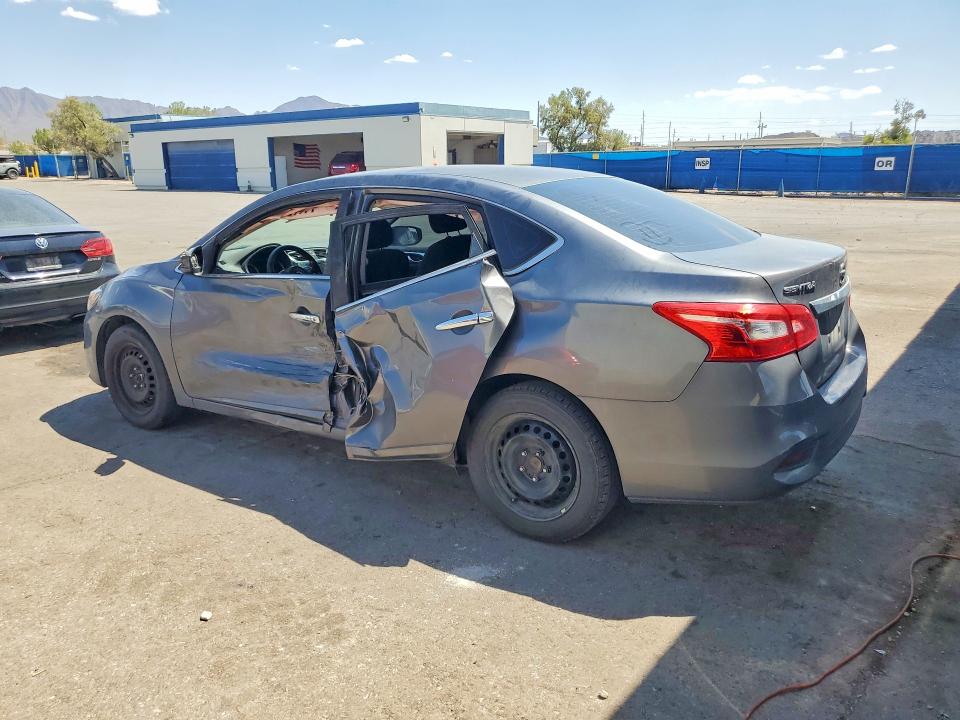 67490776 :رقم المزاد ، 3N1AB7AP7JY336273 vin ، 2018 Nissan Sentra مزاد بيع