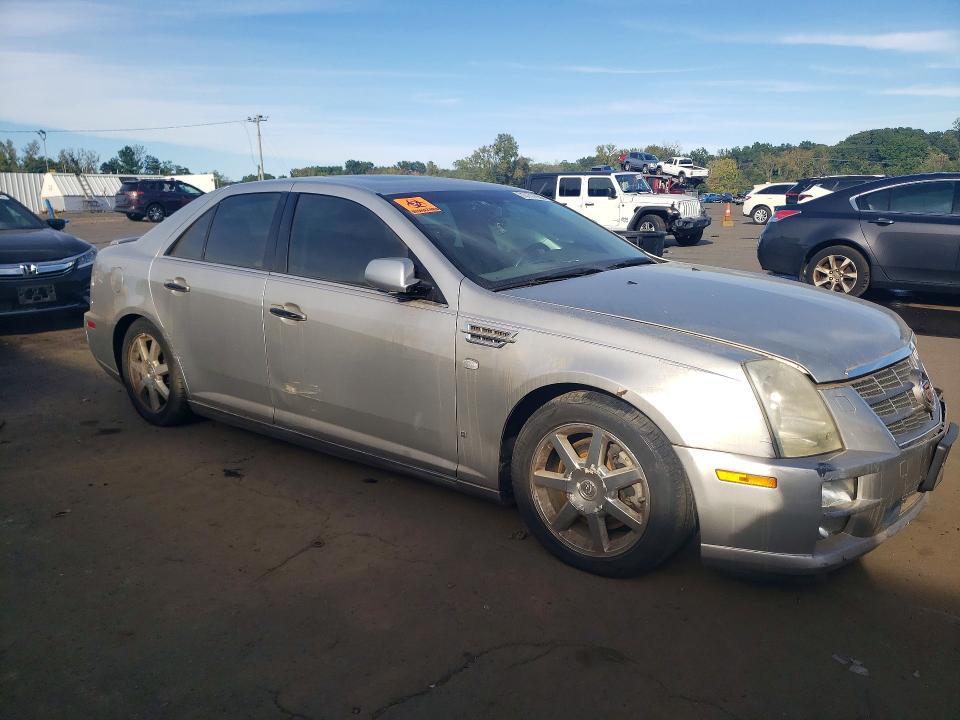 70177656 :رقم المزاد ، 1G6DW67V580116426 vin ، 2008 Cadillac Sts مزاد بيع