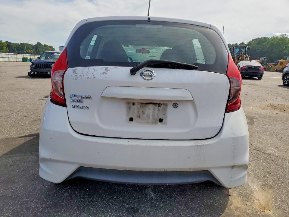 68645816 :رقم المزاد ، 3N1CE2CP1JL353065 vin ، 2018 Nissan Versa Note مزاد بيع