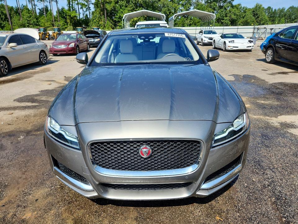 67517356 :رقم المزاد ، SAJBJ4FX1LCY85914 vin ، 2020 Jaguar Xf مزاد بيع