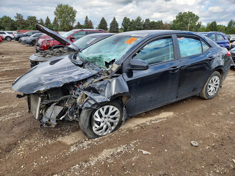 68995806 :رقم المزاد ، 2T1BURHE8HC948441 vin ، 2017 Toyota Corolla مزاد بيع