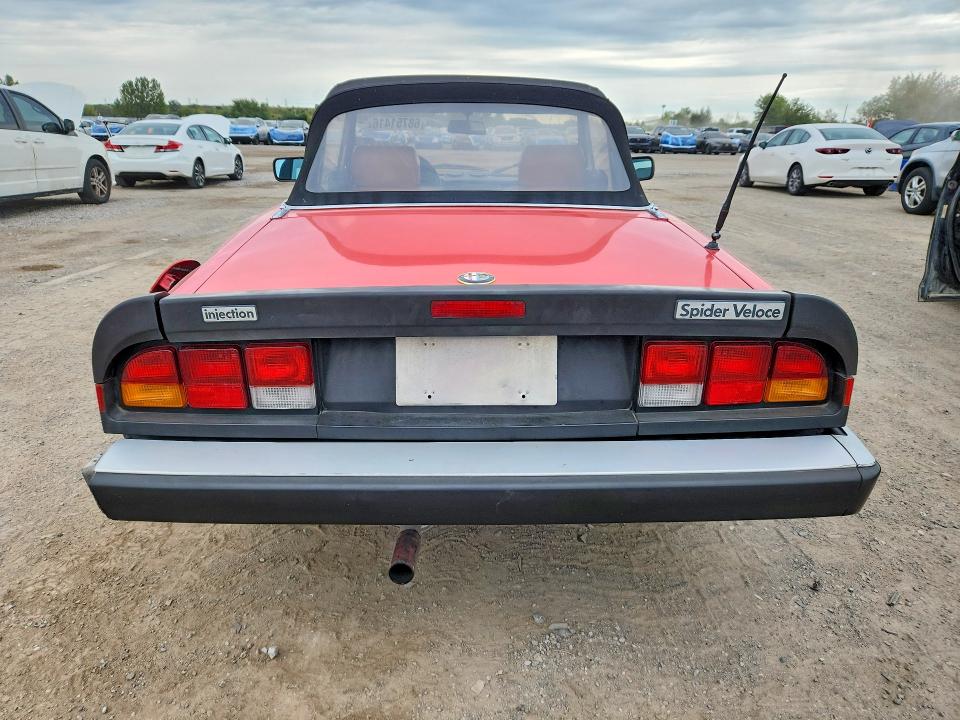 68751416 :رقم المزاد ، ZARBA5585H1048848 vin ، 1987 Alfa Romeo Spider مزاد بيع