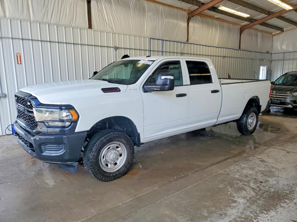 68190486 :رقم المزاد ، 3C6UR5HJ1PG587517 vin ، 2023 Ram 2500 مزاد بيع