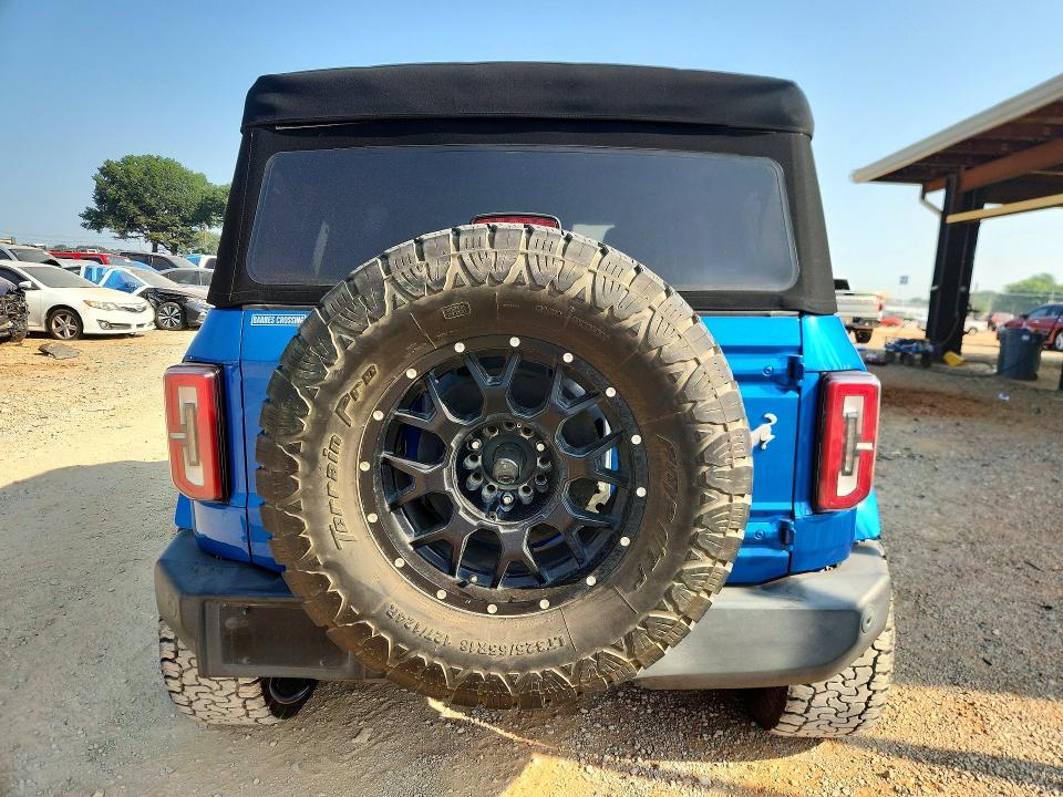 Продажа на аукционе авто 2022 Ford Bronco, vin: 1FMDE5BH6NLA75208, номер лота: 67750016