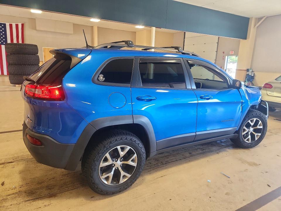 Auction sale of the 2018 Jeep Cherokee, vin: 1C4PJMBBXJD567294, lot number: 68784266