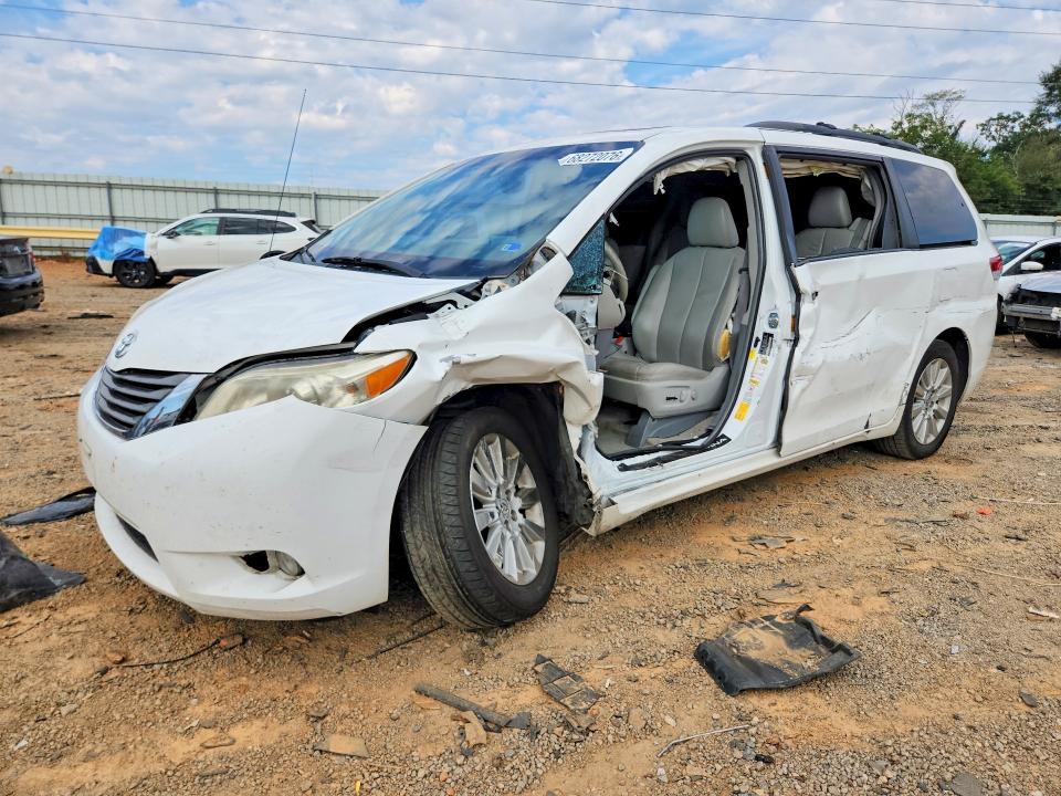 Auction sale of the 2013 Toyota Sienna, vin: 5TDDK3DCXDS056337, lot number: 68272076