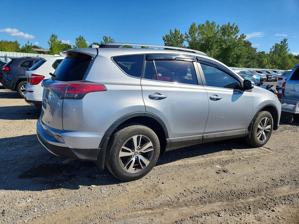 Продаж на аукціоні авто 2017 Toyota Rav4, vin: 2T3RFREV5HW638718, номер лоту: 67436966