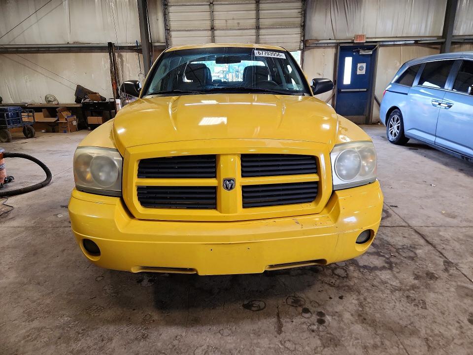67703956 :رقم المزاد ، 1D7HE48J56S558793 vin ، 2006 Dodge Dakota مزاد بيع
