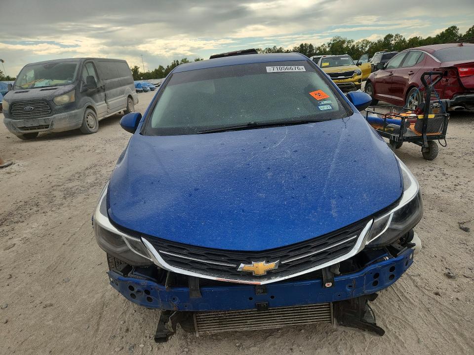 2017 Chevrolet Cruze მანქანა იყიდება აუქციონზე, vin: 3G1BE5SM6HS522796, აუქციონის ნომერი: 71056676