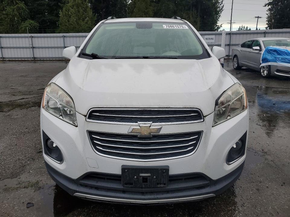 70861576 :رقم المزاد ، 3GNCJTSB6FL240635 vin ، 2015 Chevrolet Trax مزاد بيع