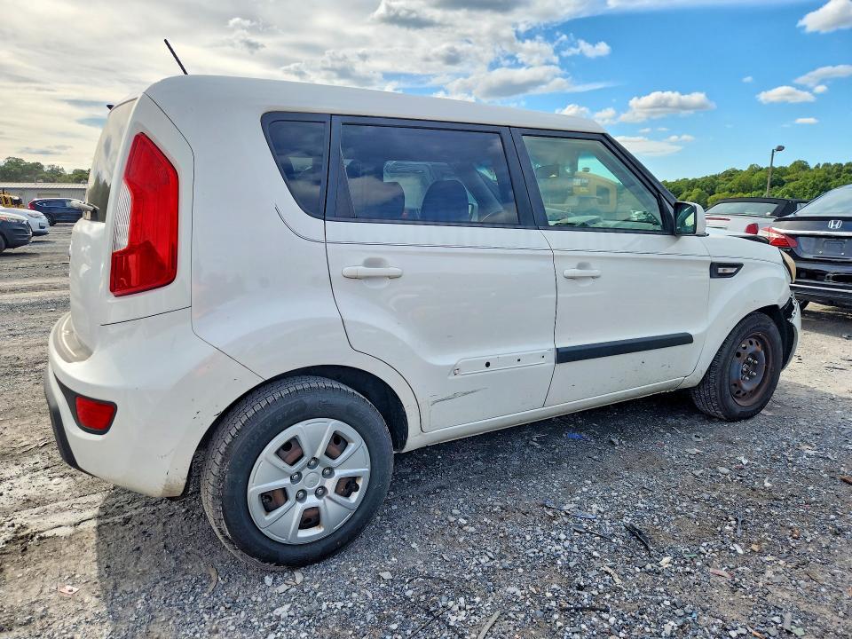 69560896 :رقم المزاد ، KNDJT2A55C7427719 vin ، 2012 Kia Soul مزاد بيع