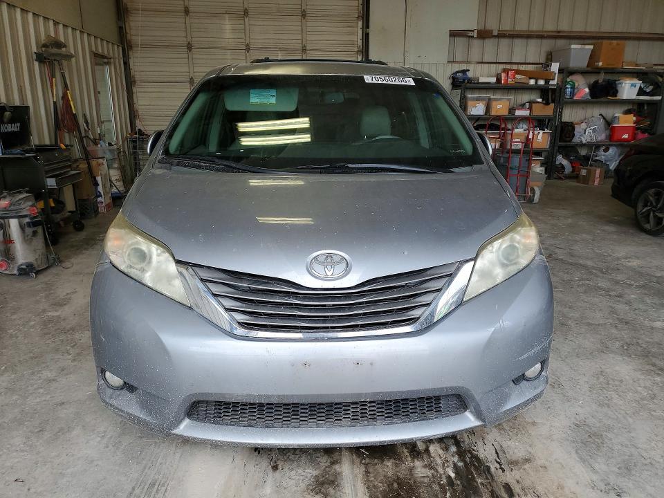 Aukcja sprzedaży 2014 Toyota Sienna, vin: 5TDYK3DC9ES429726, numer aukcji: 70560266