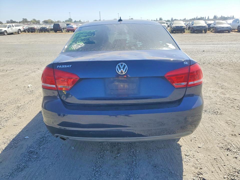 2014 Volkswagen Passat მანქანა იყიდება აუქციონზე, vin: 1VWBP7A34EC011687, აუქციონის ნომერი: 71388126