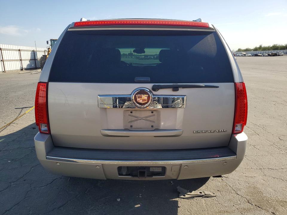 Продажа на аукционе авто 2008 Cadillac Escalade, vin: 1GYFK63848R235480, номер лота: 69629156