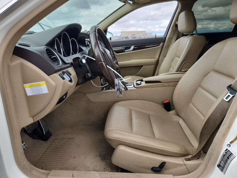 Продажа на аукционе авто 2014 Mercedes-benz C, vin: WDDGF4HB6EA941230, номер лота: 67180206