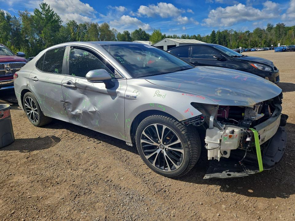 Продажа на аукционе авто 2018 Toyota Camry, vin: 4T1B21HK6JU008835, номер лота: 68229306