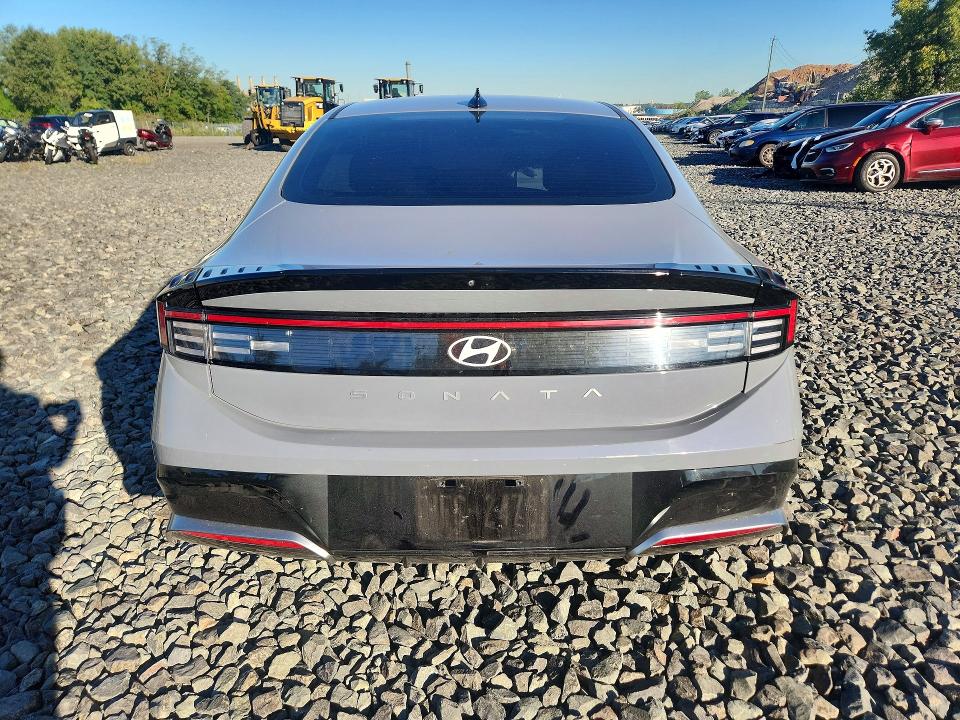 2025 Hyundai Sonata მანქანა იყიდება აუქციონზე, vin: KMHL64JA3SA493403, აუქციონის ნომერი: 68679886
