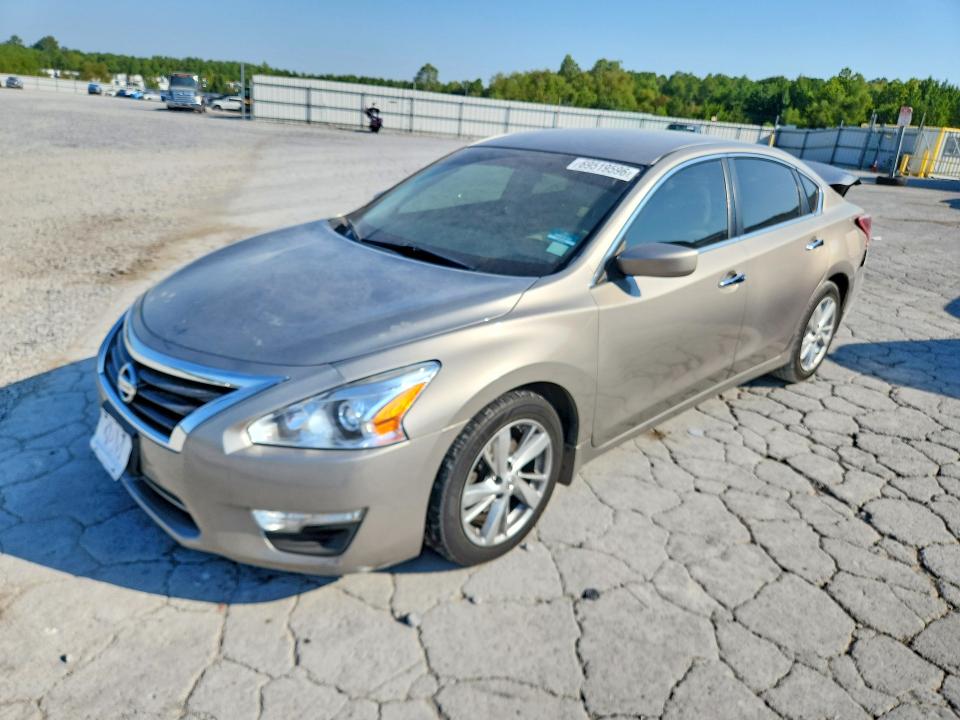 2013 Nissan Altima მანქანა იყიდება აუქციონზე, vin: 1N4AL3AP2DC900692, აუქციონის ნომერი: 69519596