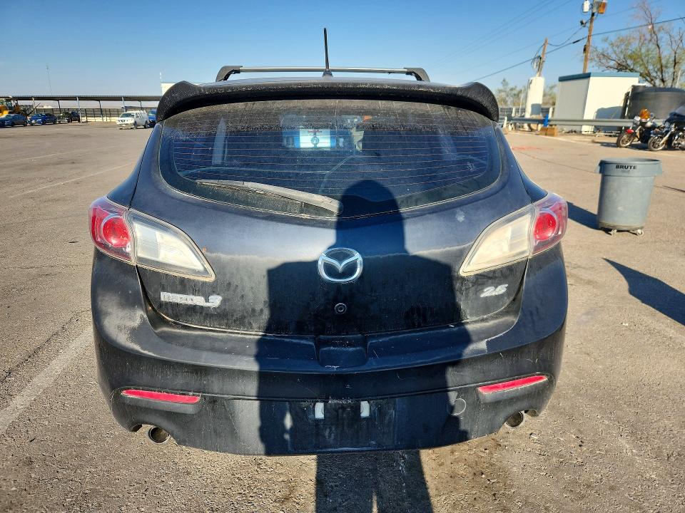 68100996 :رقم المزاد ، JM1BL1K56B1487104 vin ، 2011 Mazda 3 مزاد بيع