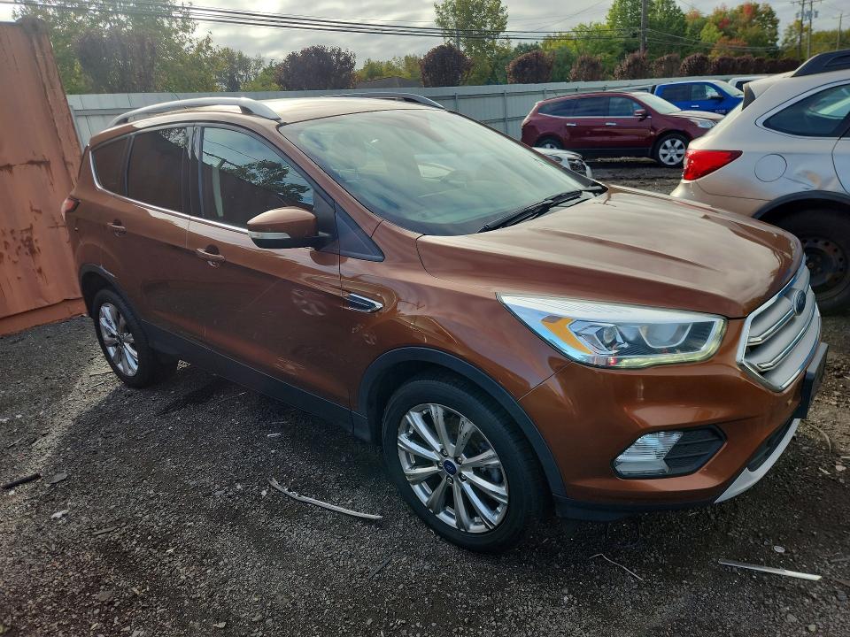Продаж на аукціоні авто 2017 Ford Escape, vin: 1FMCU9J9XHUE25356, номер лоту: 70872596