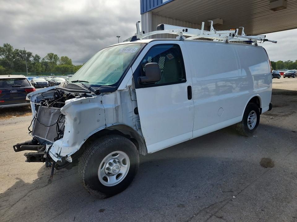 70619616 :رقم المزاد ، 1GCWGAFP2K1304122 vin ، 2019 Chevrolet Express G2500 مزاد بيع
