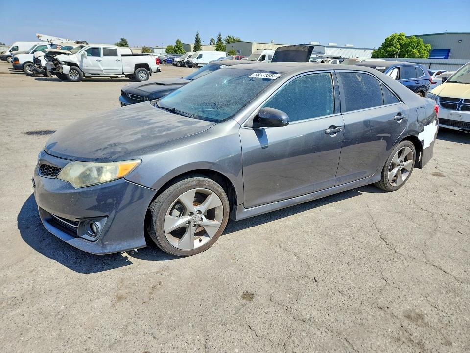 68571956 :رقم المزاد ، 4T1BK1FK2CU008336 vin ، 2012 Toyota Camry مزاد بيع