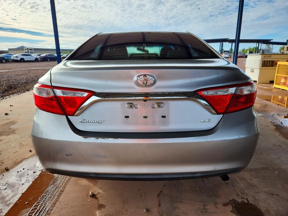 59408326 :رقم المزاد ، 4T4BF1FK0FR491680 vin ، 2015 Toyota Camry مزاد بيع