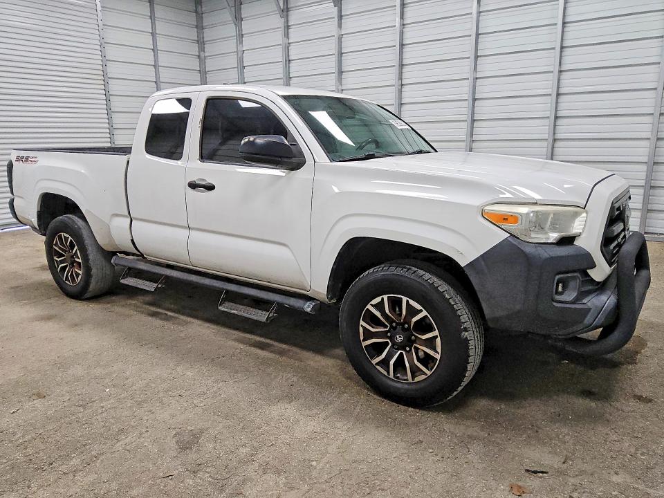 2017 Toyota Tacoma მანქანა იყიდება აუქციონზე, vin: 5TFRX5GN3HX090720, აუქციონის ნომერი: 62543306