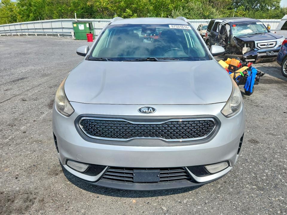67531616 :رقم المزاد ، KNDCB3LC3J5112519 vin ، 2018 Kia Niro مزاد بيع