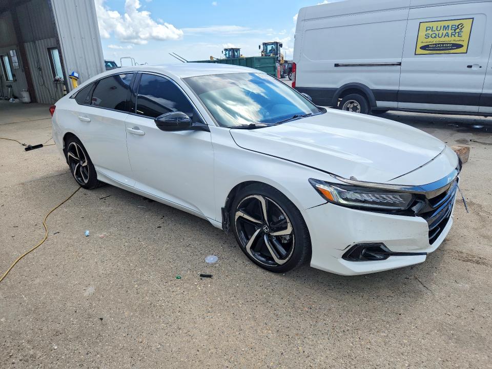 Продажа на аукционе авто 2022 Honda Accord, vin: 1HGCV1F48NA007313, номер лота: 67839956