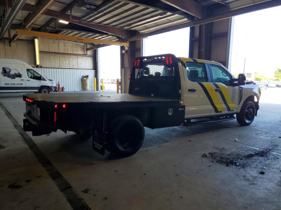67637396 :رقم المزاد ، 1FD8W3HT4SEC33236 vin ، 2025 Ford F350 مزاد بيع