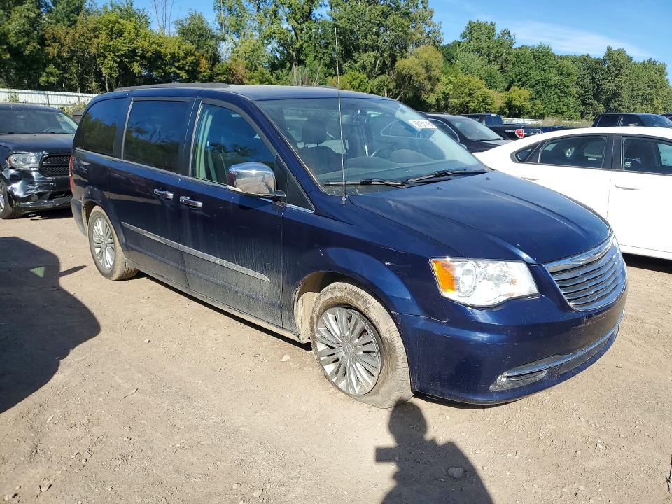 69151146 :رقم المزاد ، 2C4RC1CG0GR304474 vin ، 2016 Chrysler Town & Country مزاد بيع