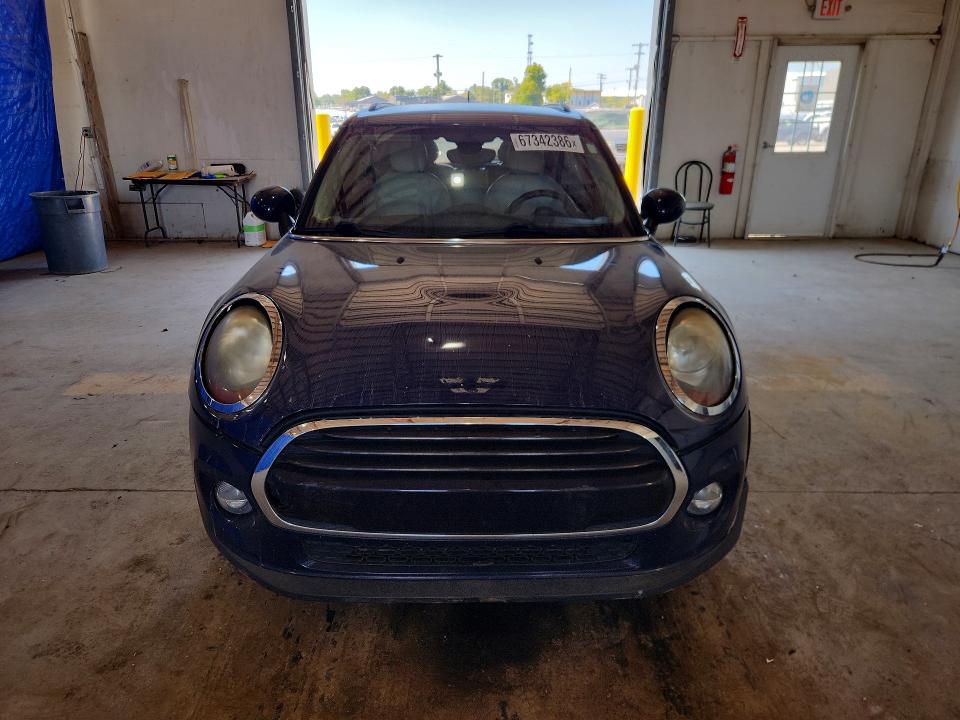 67342386 :رقم المزاد ، WMWXU1C52H2D58040 vin ، 2017 Mini Cooper مزاد بيع