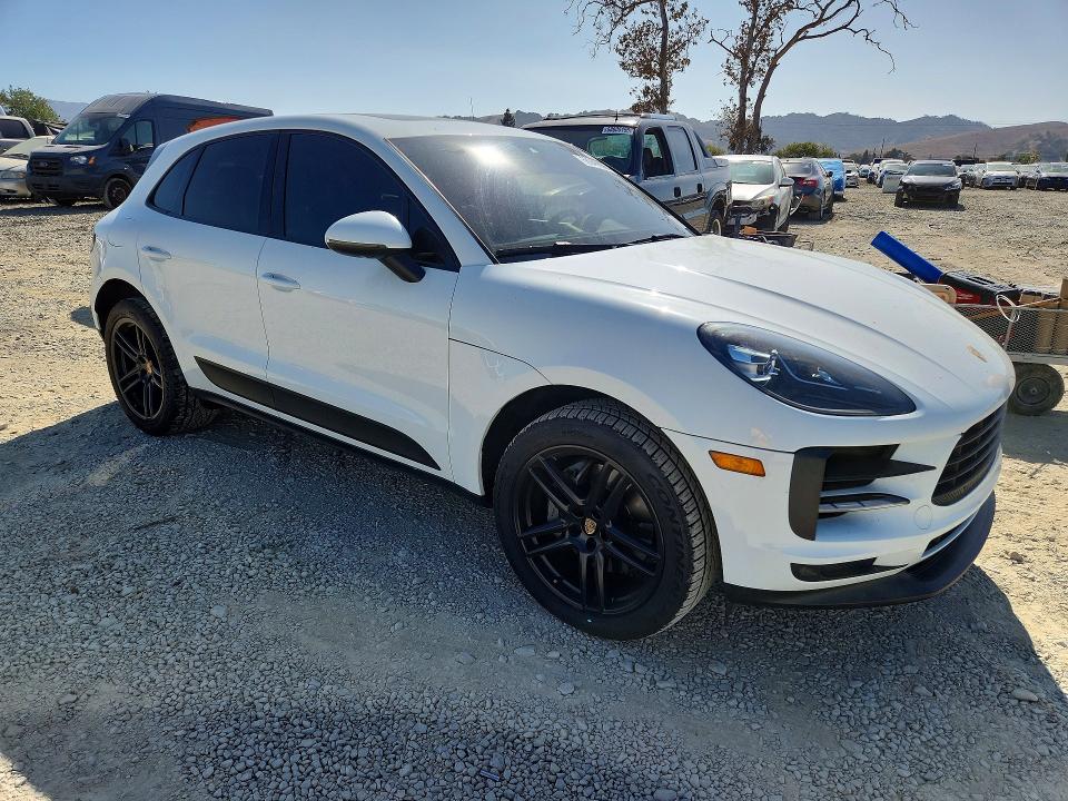Auction sale of the 2020 Porsche Macan, vin: WP1AB2A53LLB31588, lot number: 68945556