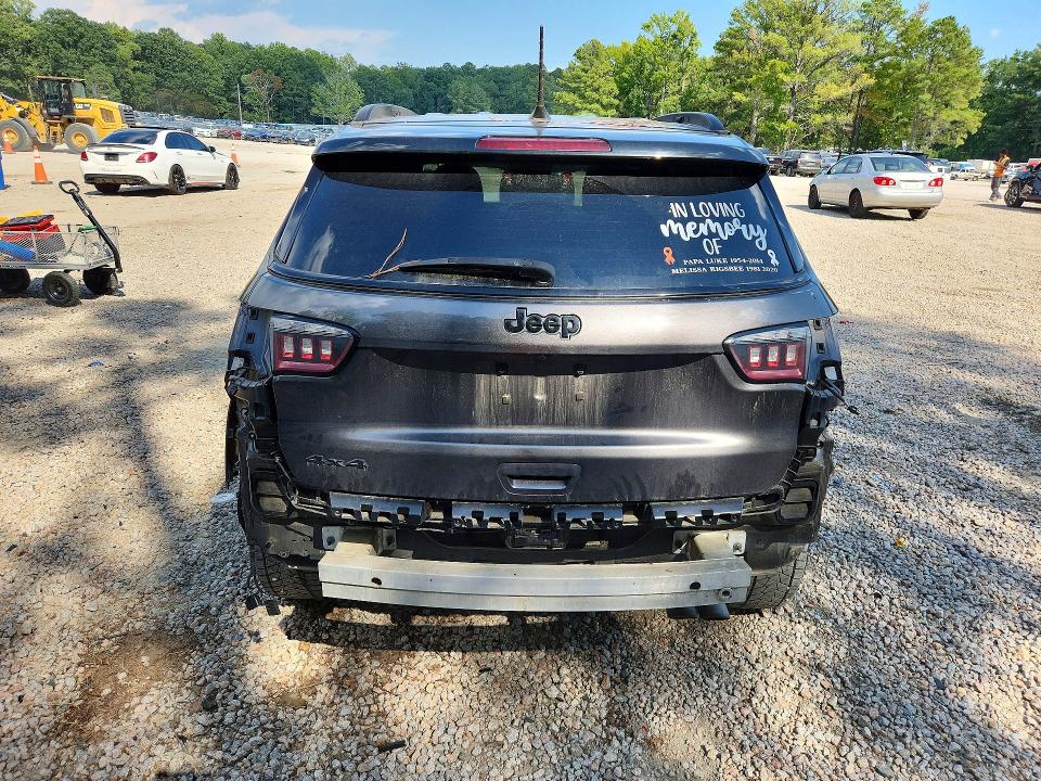 67845606 :رقم المزاد ، 3C4NJDBB6JT304155 vin ، 2018 Jeep Compass مزاد بيع
