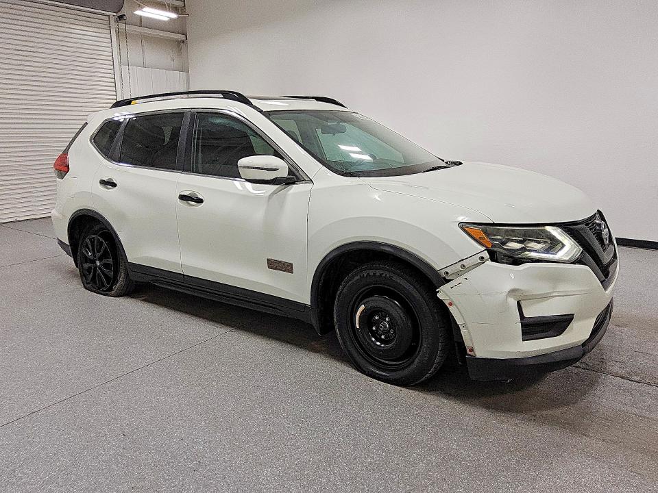 Продаж на аукціоні авто 2017 Nissan Rogue, vin: 5N1AT2MT6HC756160, номер лоту: 67992886