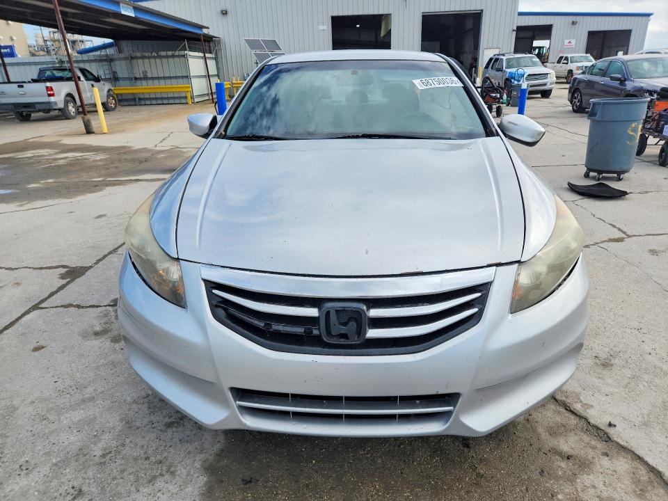 68750036 :رقم المزاد ، 1HGCP2F4XBA108378 vin ، 2011 Honda Accord مزاد بيع