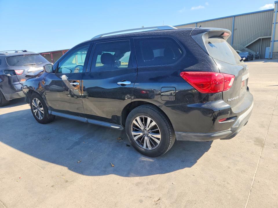 Продажа на аукционе авто 2017 Nissan Pathfinder, vin: 5N1DR2MN1HC613999, номер лота: 68950676