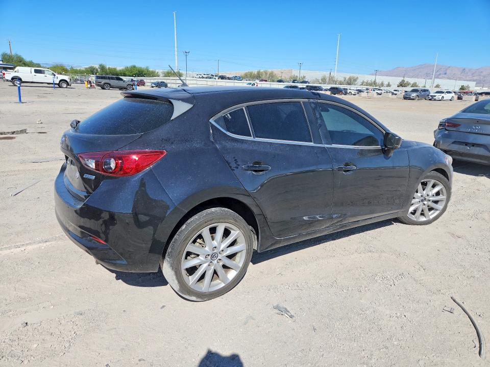 68013606 :رقم المزاد ، 3MZBN1L77HM139024 vin ، 2017 Mazda 3 مزاد بيع