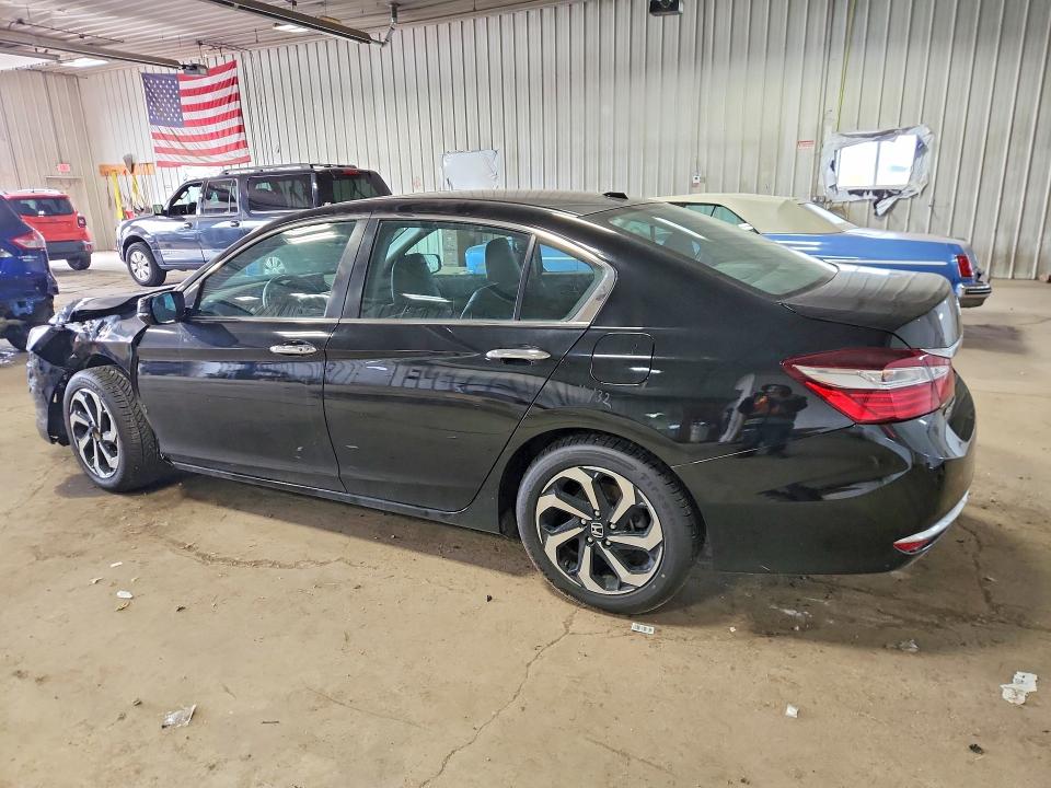 2017 Honda Accord მანქანა იყიდება აუქციონზე, vin: 1HGCR2F98HA135108, აუქციონის ნომერი: 70350406