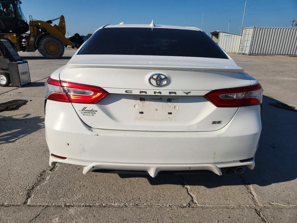 2020 Toyota Camry მანქანა იყიდება აუქციონზე, vin: 4T1G11AK0LU326679, აუქციონის ნომერი: 69800526
