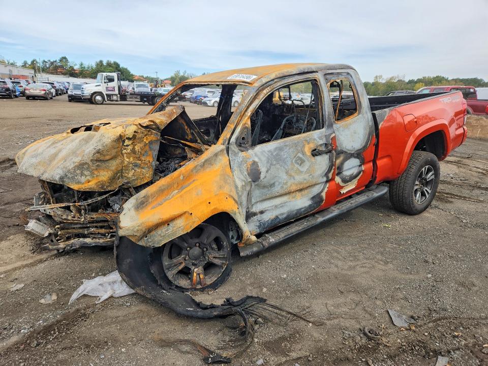 Продаж на аукціоні авто 2017 Toyota Tacoma, vin: 5TFSZ5AN1HX086749, номер лоту: 69616496