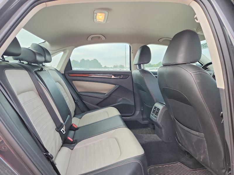 2014 Volkswagen Passat მანქანა იყიდება აუქციონზე, vin: 1VWBS7A32EC077590, აუქციონის ნომერი: 70259186